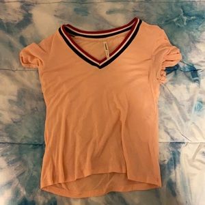 Tresics v-neck top size medium